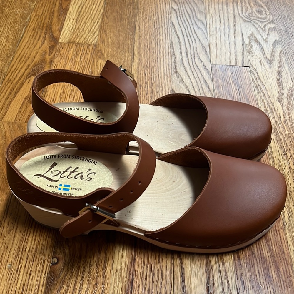 Lotta from Stockholm high wood brown clogs made in Sweden size 41